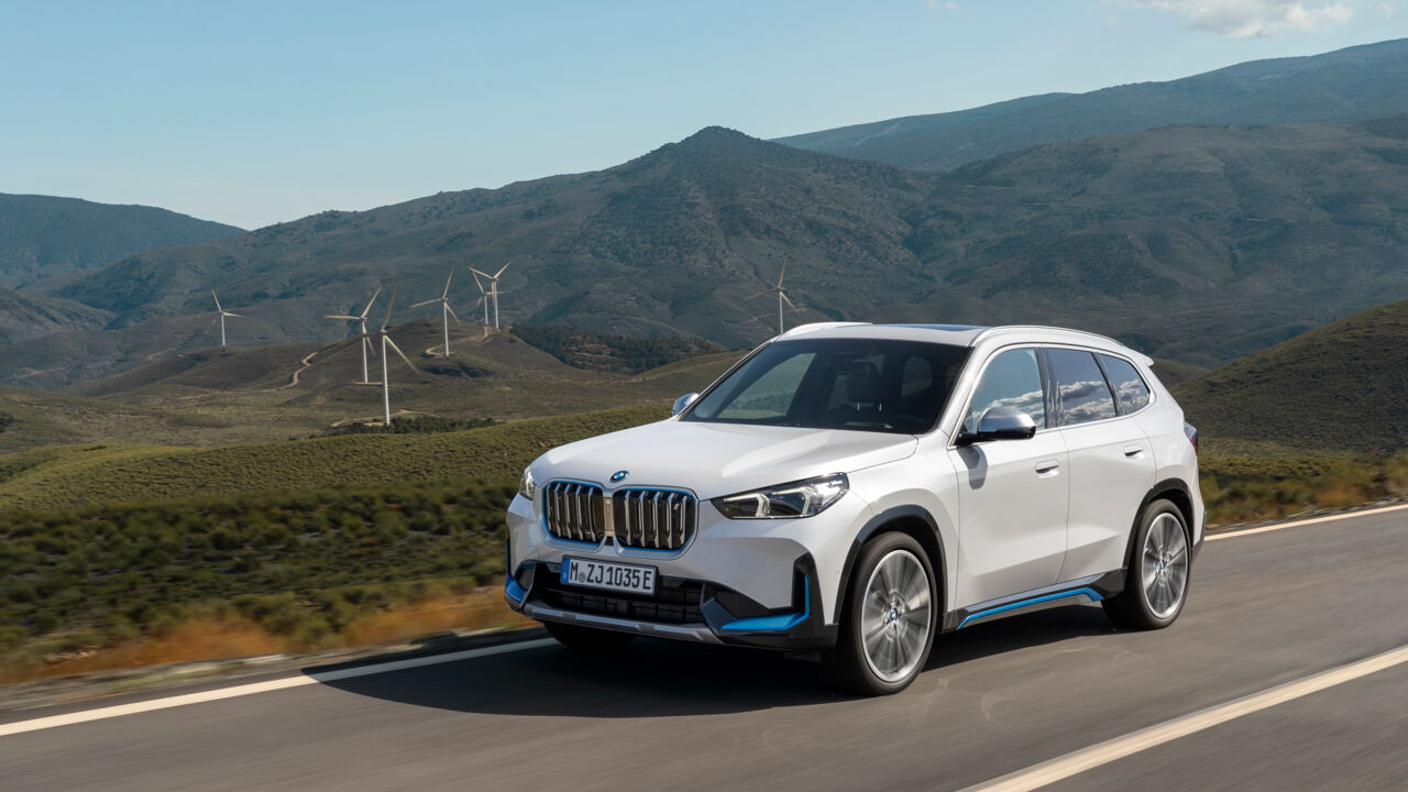 BMW iX1 xDrive30