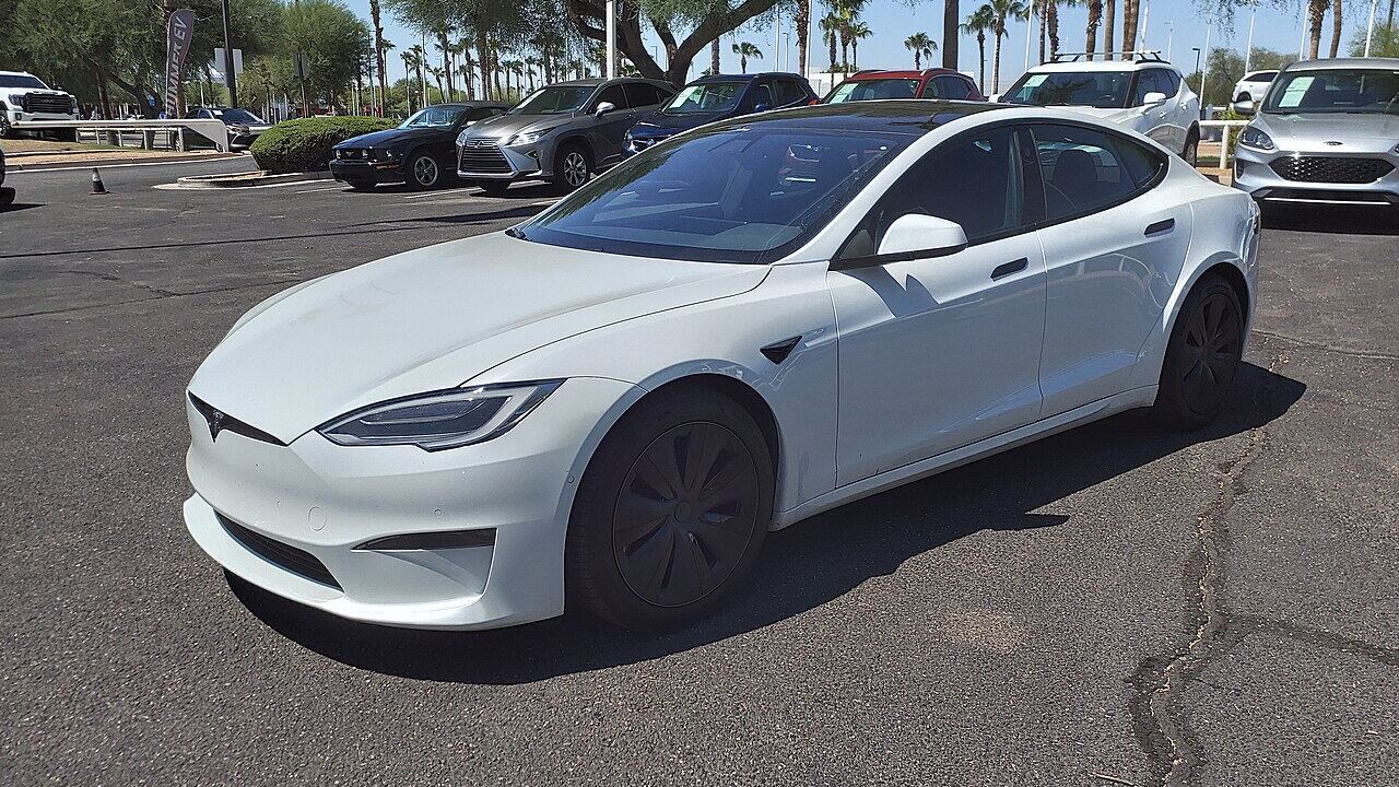 Tesla Model S Long Range Palladium