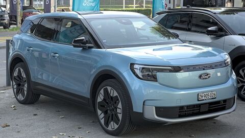 Ford Explorer Extended Range AWD
